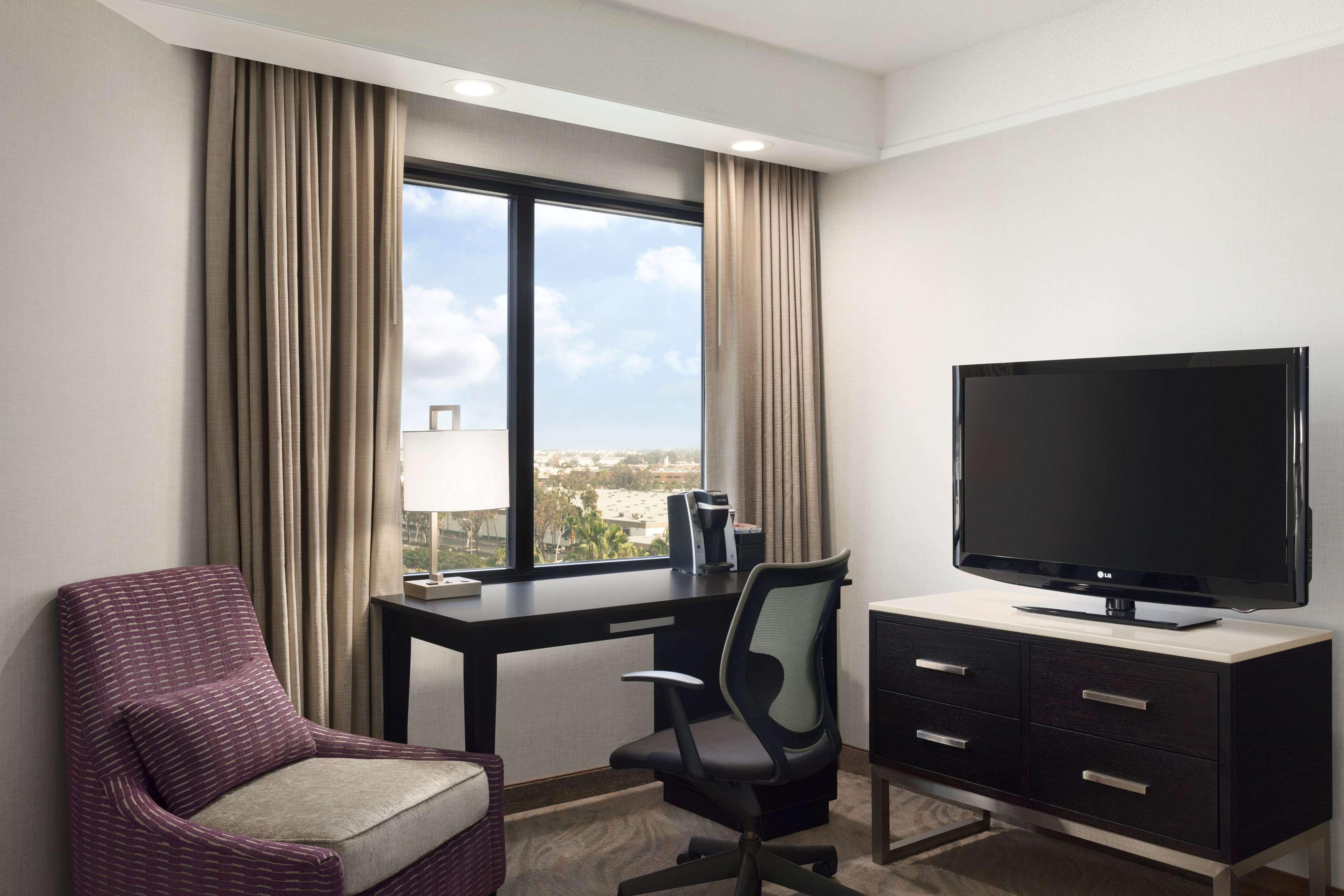 Embassy Suites By Hilton Irvine Orange County Airport Buitenkant foto