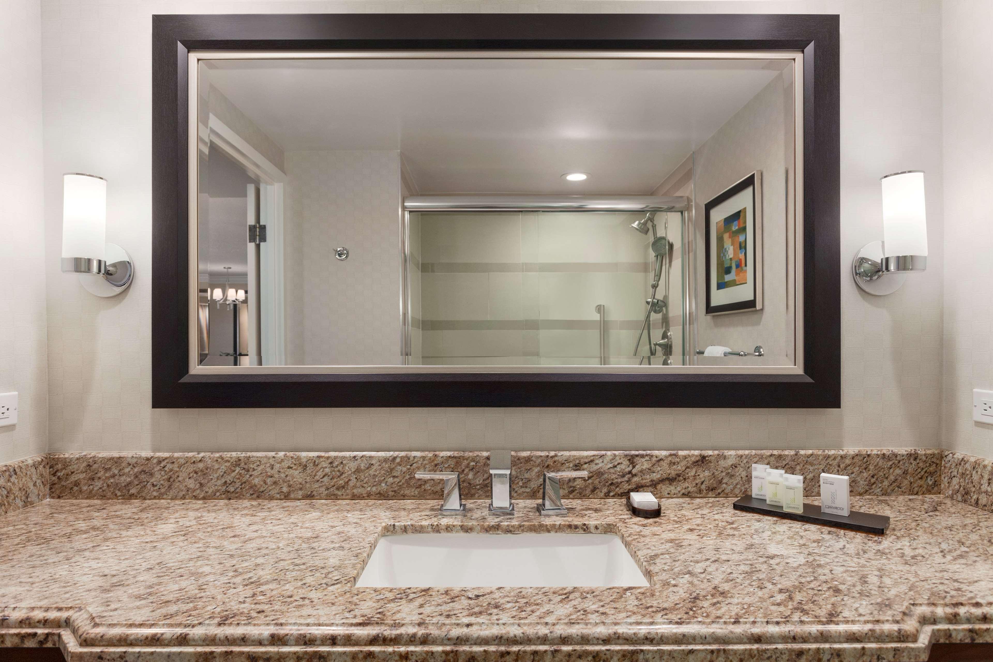 Embassy Suites By Hilton Irvine Orange County Airport Buitenkant foto