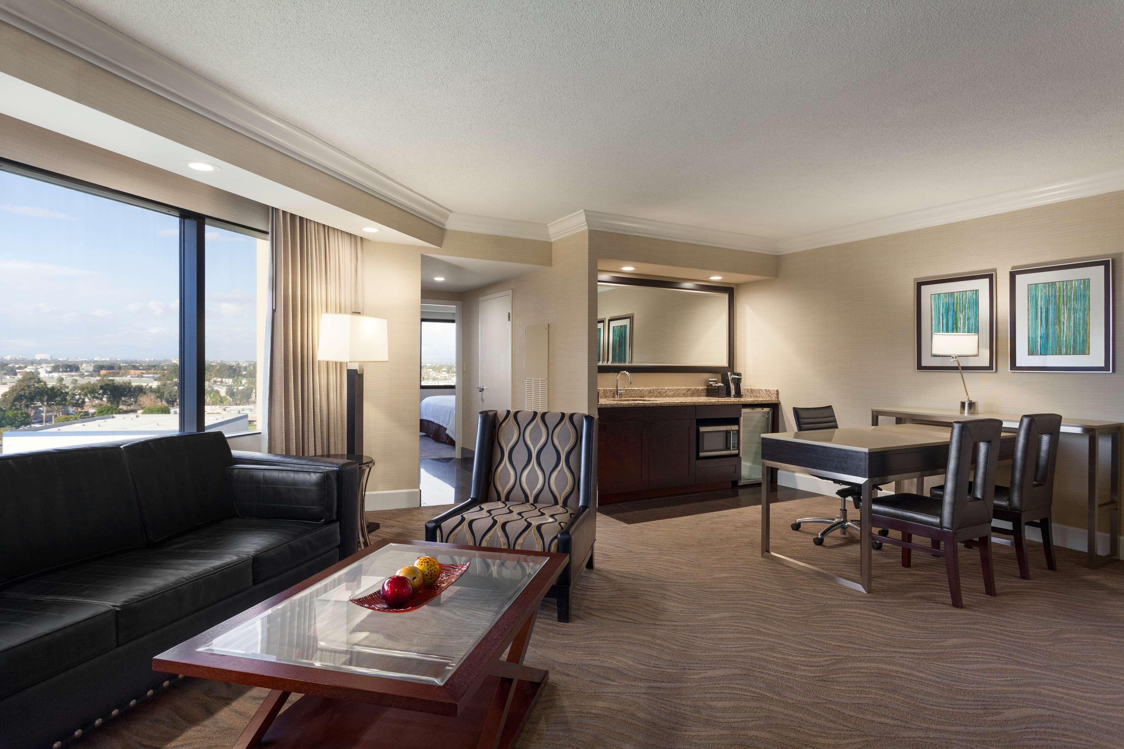 Embassy Suites By Hilton Irvine Orange County Airport Buitenkant foto