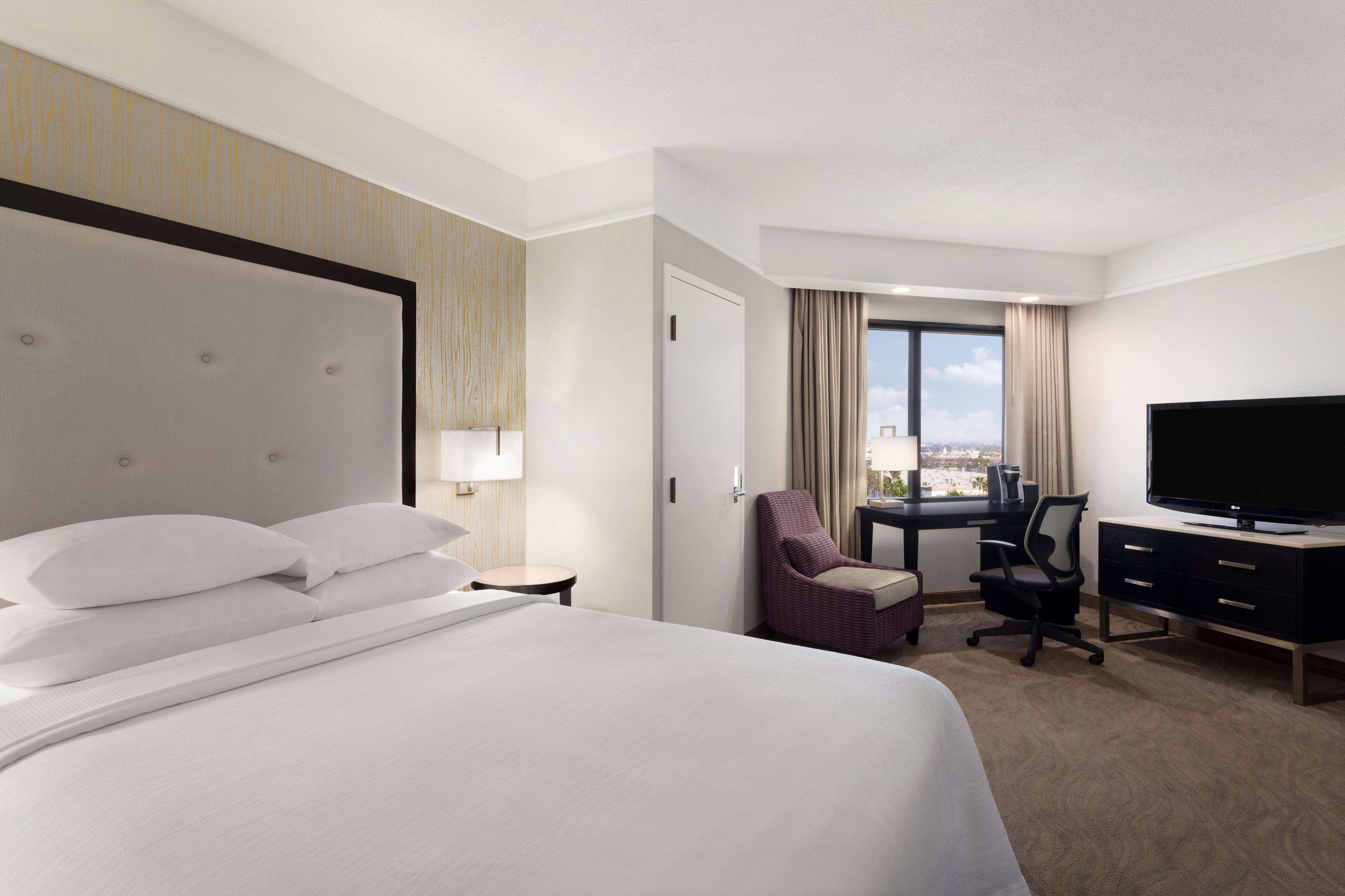 Embassy Suites By Hilton Irvine Orange County Airport Buitenkant foto