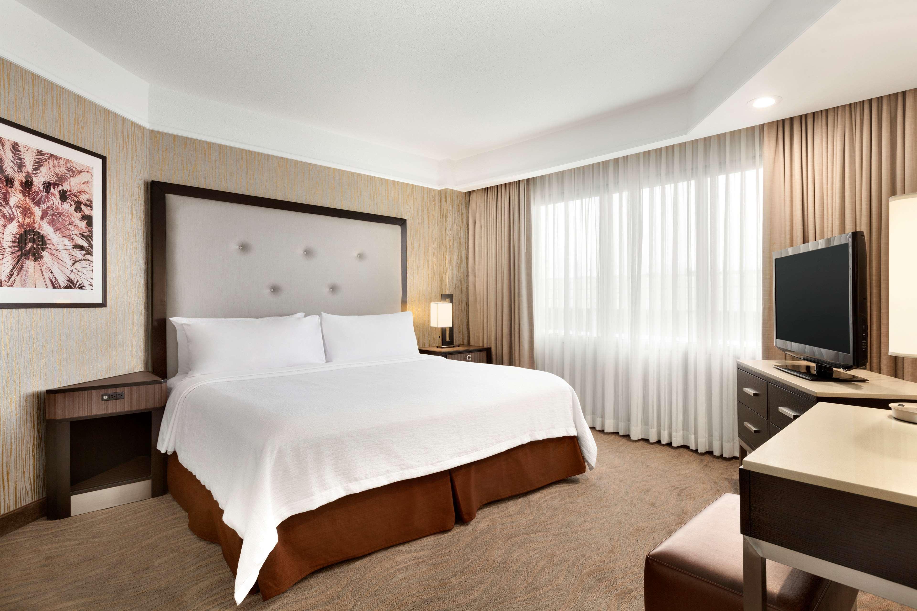 Embassy Suites By Hilton Irvine Orange County Airport Buitenkant foto