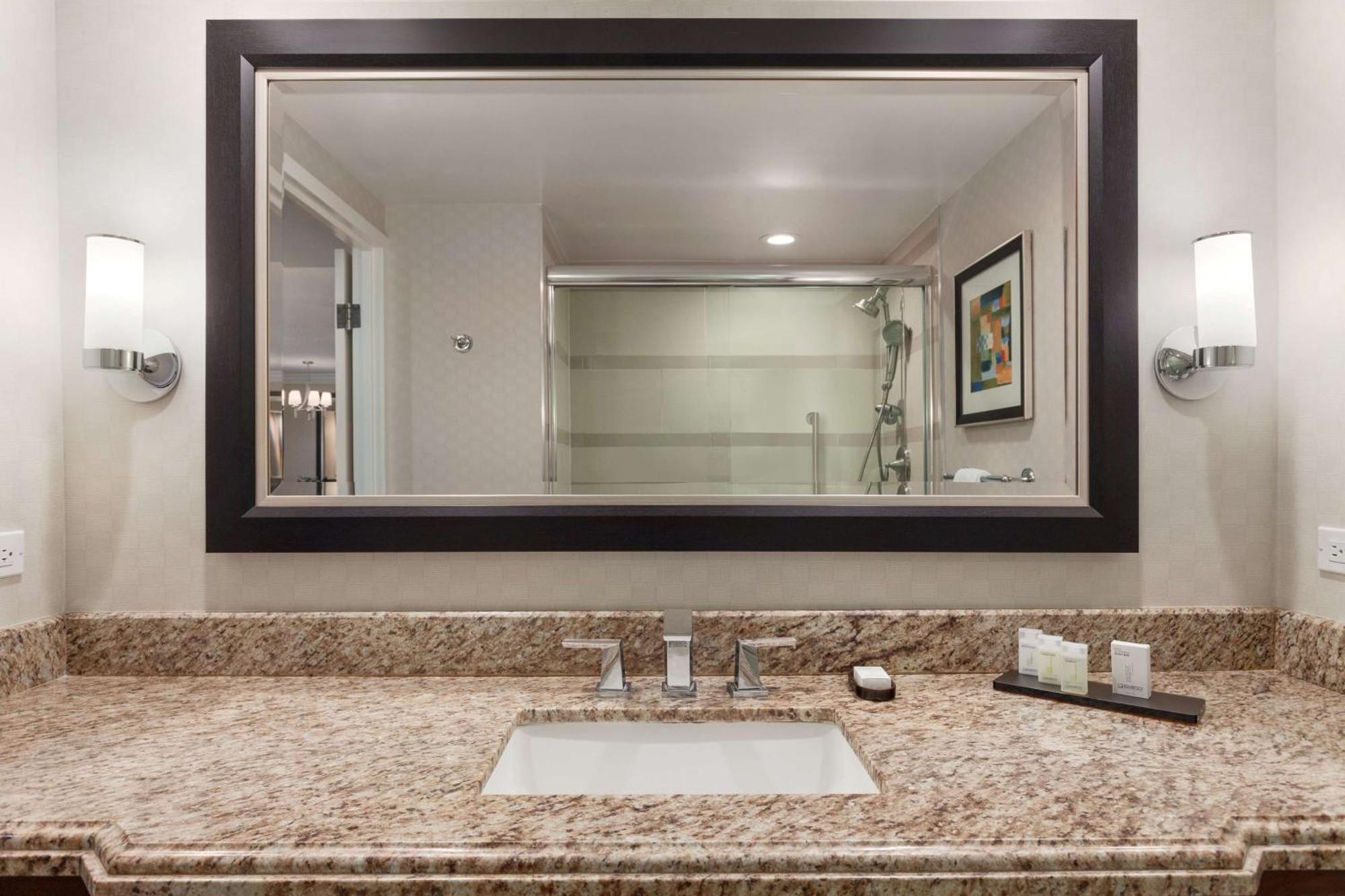 Embassy Suites By Hilton Irvine Orange County Airport Buitenkant foto